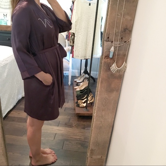 Bridesmaid size small silky monogrammed robe - Picture 2 of 5